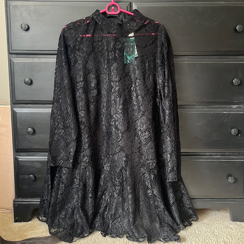 Black lace dress